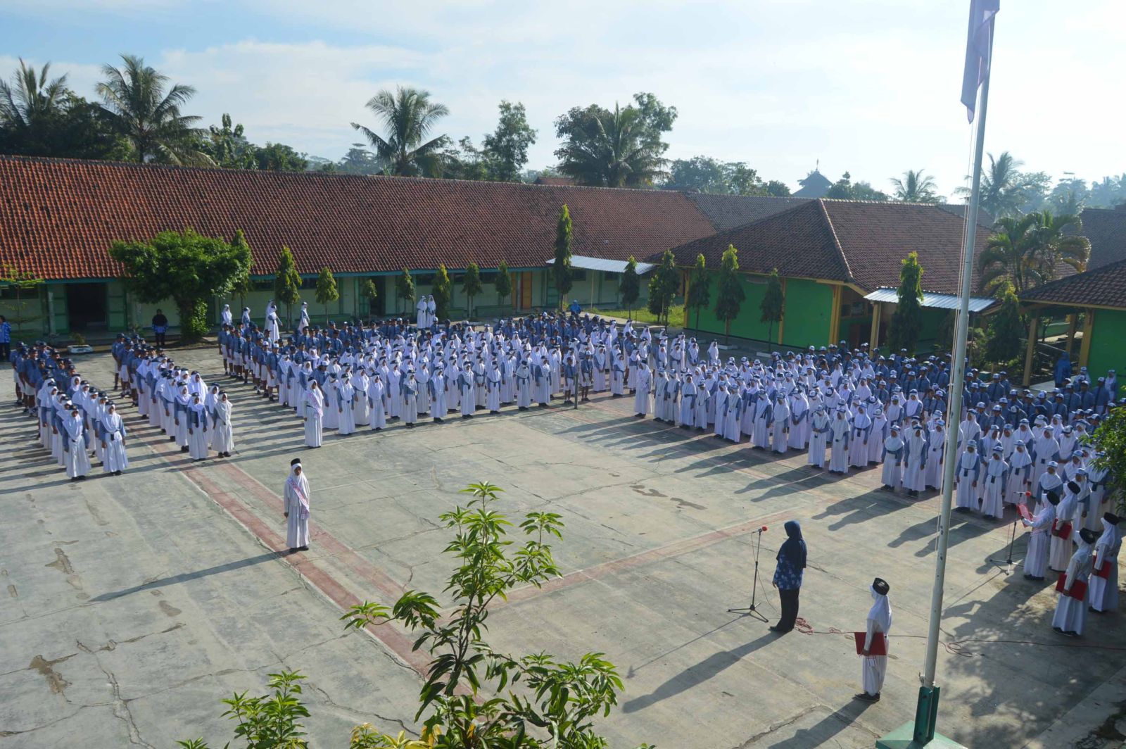 Menggali Potensi di SMP Negeri 2 Kesugihan: Pusat Belajar yang Menginspirasi